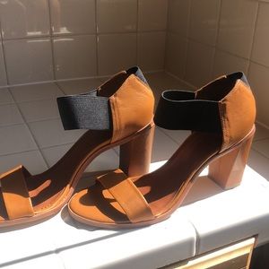 Bernardo Sandal with Heel